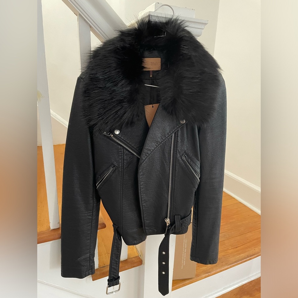 Faux fur trimmed embroidered jacket - Picture 8 of 8